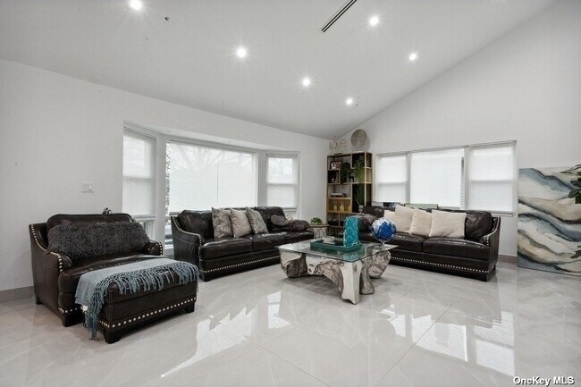 Foto del edificio - 1110 Fordham Ln