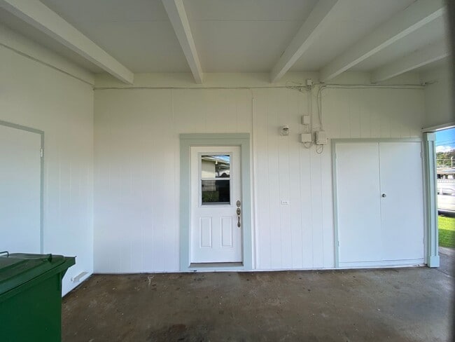 Building Photo - 3 Bedroom, 1.5 Baths