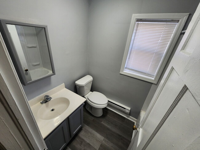 Foto del edificio - 824 N West St