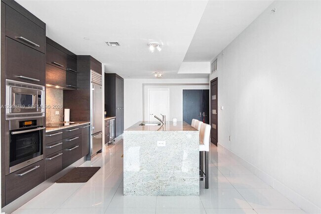 Foto del edificio - 900 Biscayne Blvd
