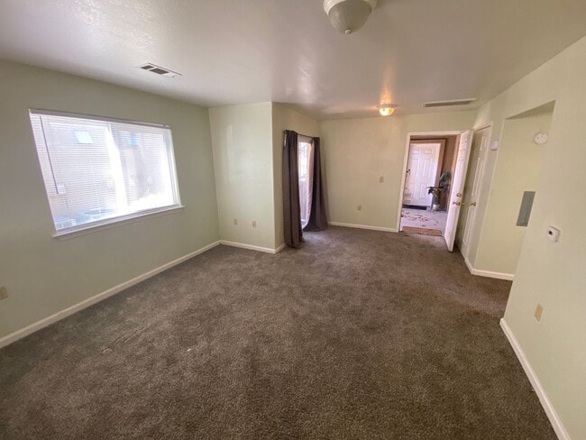 Building Photo - 965 Prater Wy