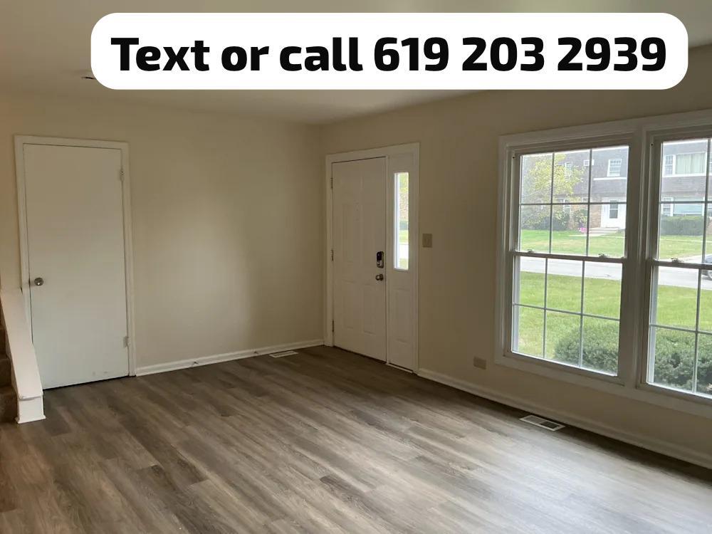 Foto principal - 24130 W Hazelcrest Dr