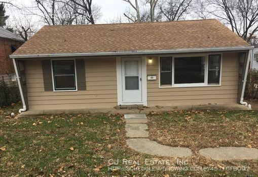 Primary Photo - 2823 Lyndhurst Ave