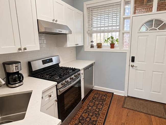 Foto del edificio - 2123 N St Louis Ave