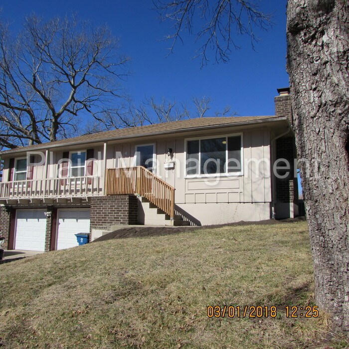 4162 S Bryant Dr, Independence, MO 64055 House Rental in Independence