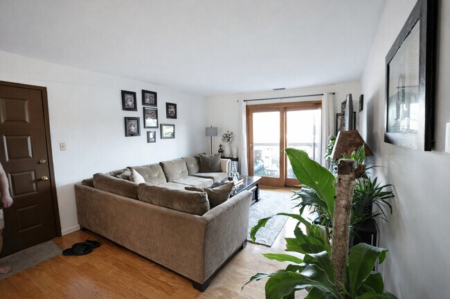 Foto del edificio - 1486 Stonebridge Cir