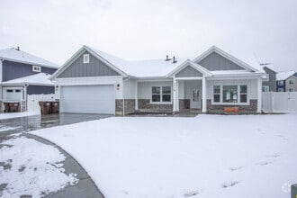 Building Photo - 2418 W Glover Ln