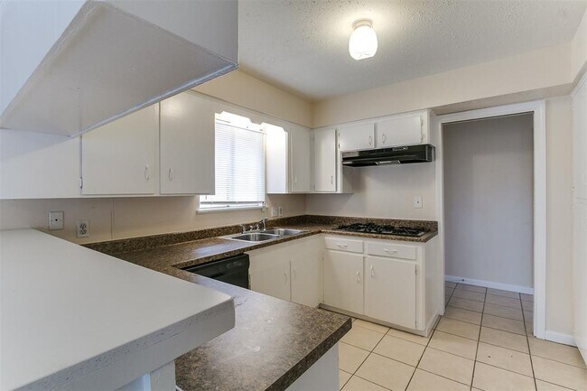 Building Photo - 6422 Darlinghurst Dr