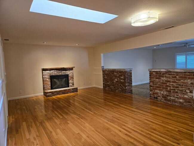 Foto del edificio - 1619 Merritt St