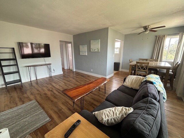 Building Photo - 601 University Blvd