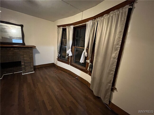 Foto del edificio - 168 Rodney Ave