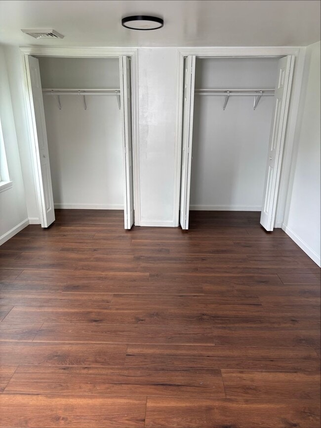 Building Photo - Newly Remodeled house - Available now