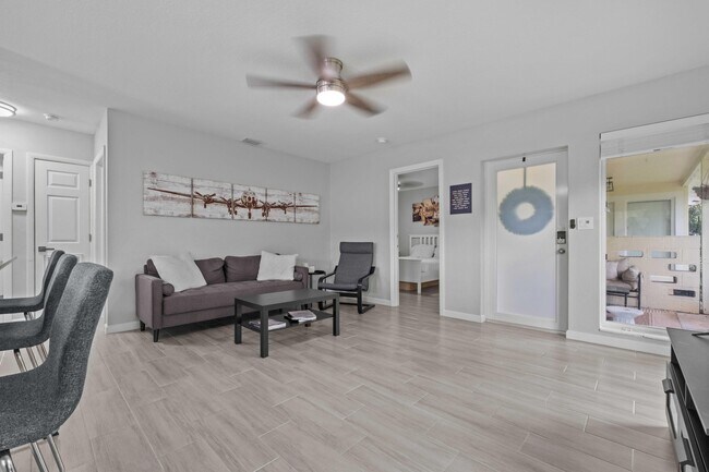 Foto del edificio - 1007 NE 9th Ct