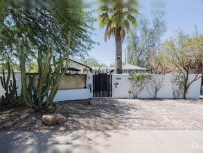 Building Photo - 1429 E Palm Ln