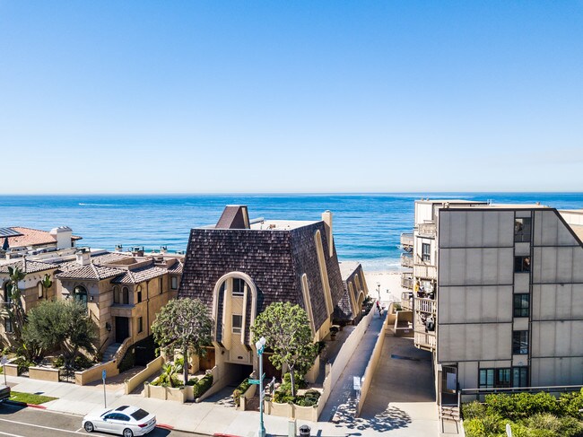 Located directly across from Beach access - 700 Esplanade