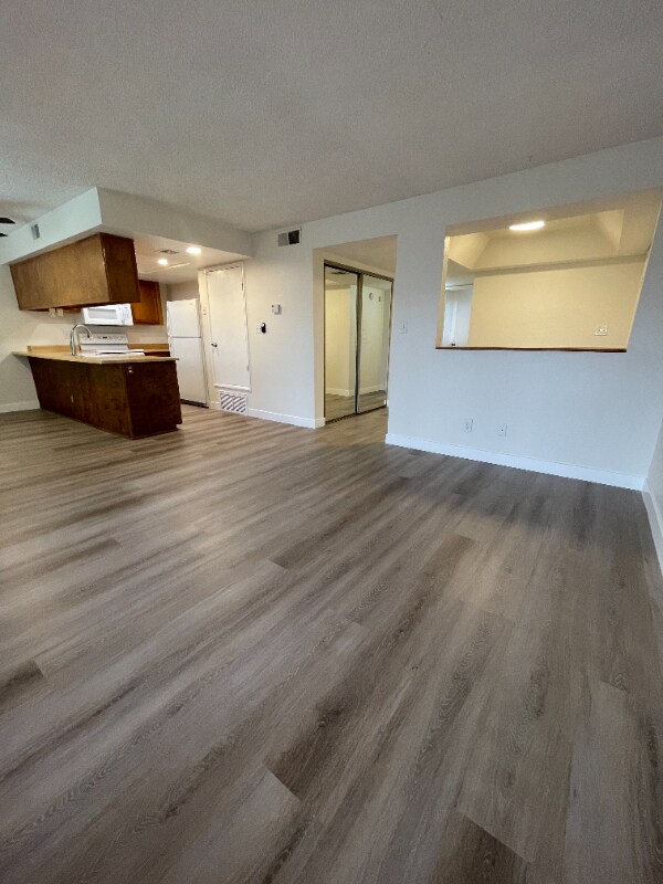 18811 N 19th Ave Unit 2023, Phoenix, AZ 85027 Condo for Rent in