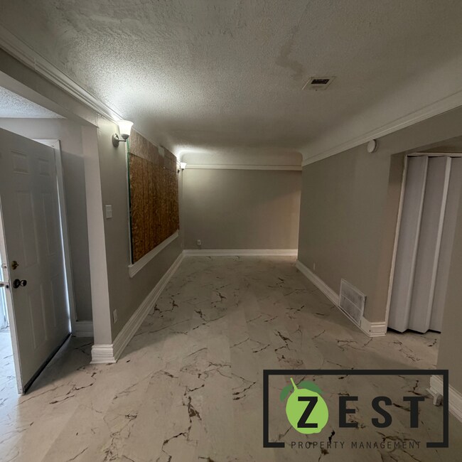 Foto del edificio - OPEN HOUSE- 4/4! 2PM-230PM! 2 BED + BONUS ROOM! 1 BATH HOME!