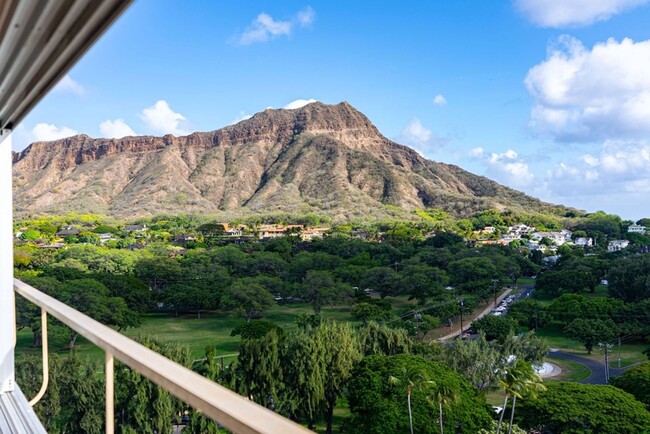 Building Photo - Hale Kaimana: Oceanfront Elegance w/ Beach...