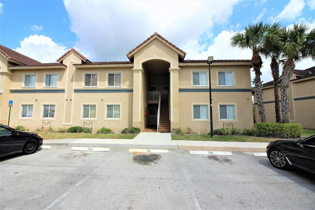 Photo - 1157 Golden Lakes Blvd Townhome
