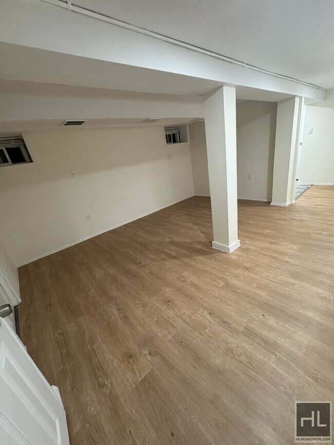 Foto del edificio - 211 STREET, QUEENS VILLAGE , QUEENS,  NEW ...