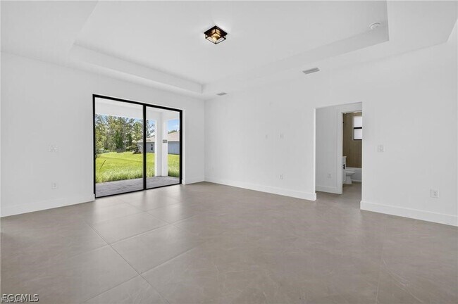 Building Photo - 208 Pembroke St