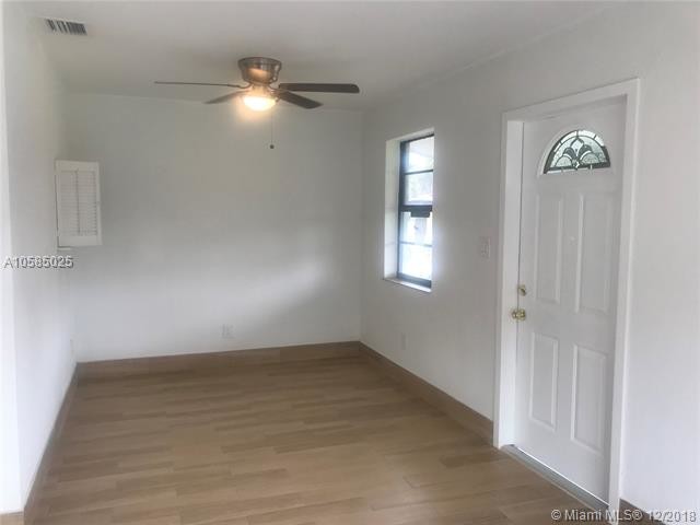 Foto del edificio - 2961 NW 8th Ct