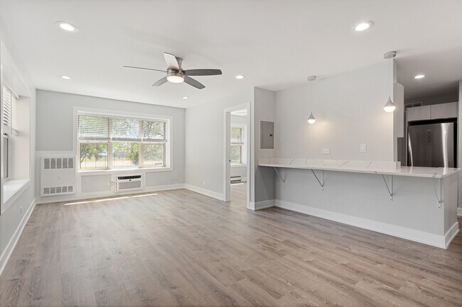 Foto del edificio - 7070 N Sheridan Rd