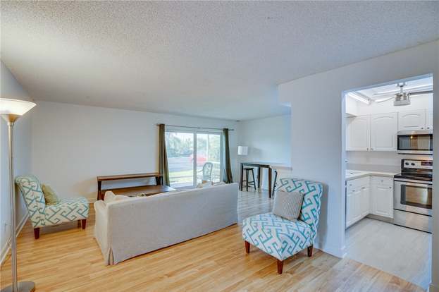 Building Photo - 1845 Robalo Dr