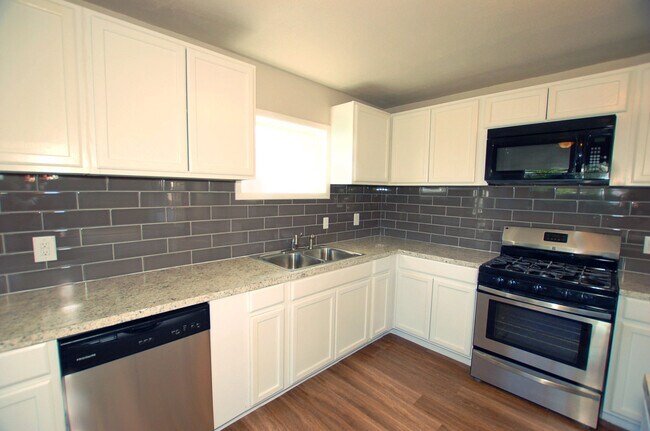Foto del edificio - Completely Renovated 3/2 Close to Texas Tech