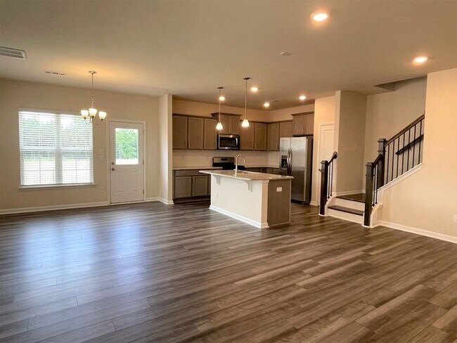 Building Photo - TH, Brand New Construction! Spacious Open ...