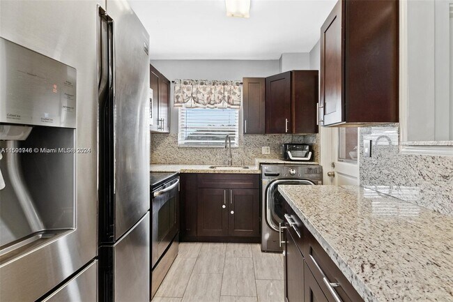 Building Photo - 2040 NW 81st Ave