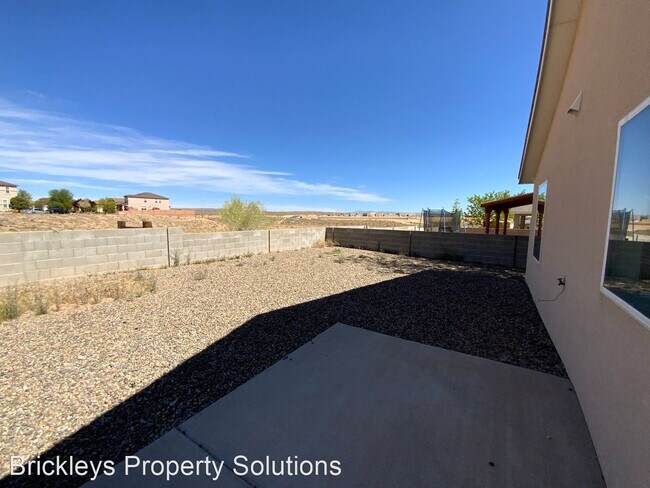 Building Photo - 3 br, 2 bath House - 1837 Round Up Dr NE