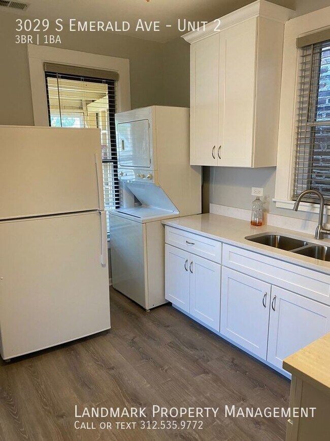 Building Photo - 3029 S Emerald Ave Unit 2