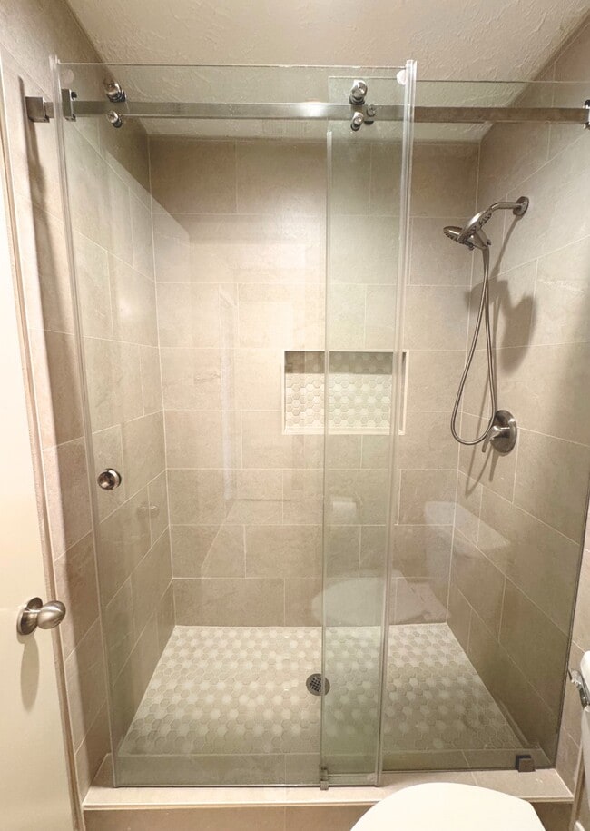 Building Photo - 2011 Echo Ridge Building Photo - 2011 Echo Ridge