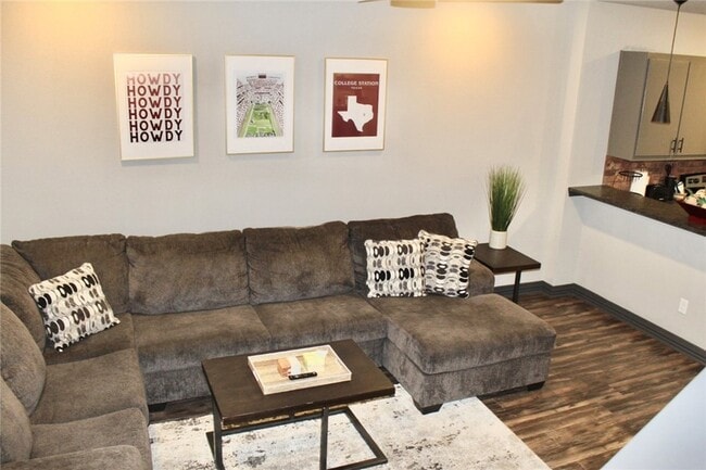 Foto del edificio - 1451 Associates Ave