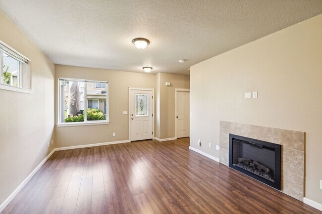 Foto del edificio - 2503 Carson Loop