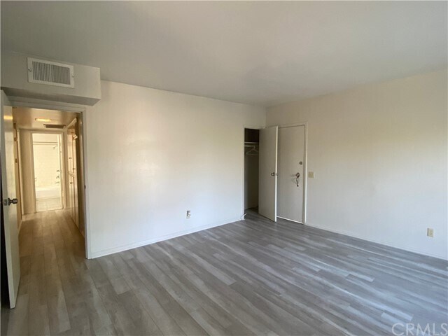 Building Photo - 815 Magnolia Ave