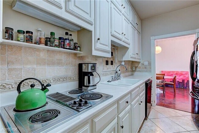 Foto del edificio - 2 br, 2.5 bath  - 1626 Palma Plz Apt 10