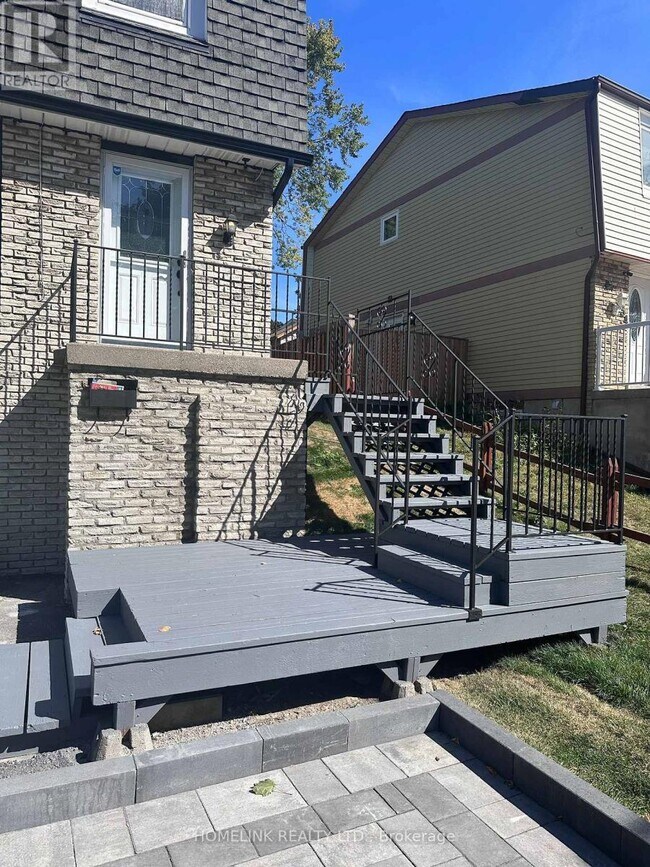 Building Photo - 330 Ormond Dr