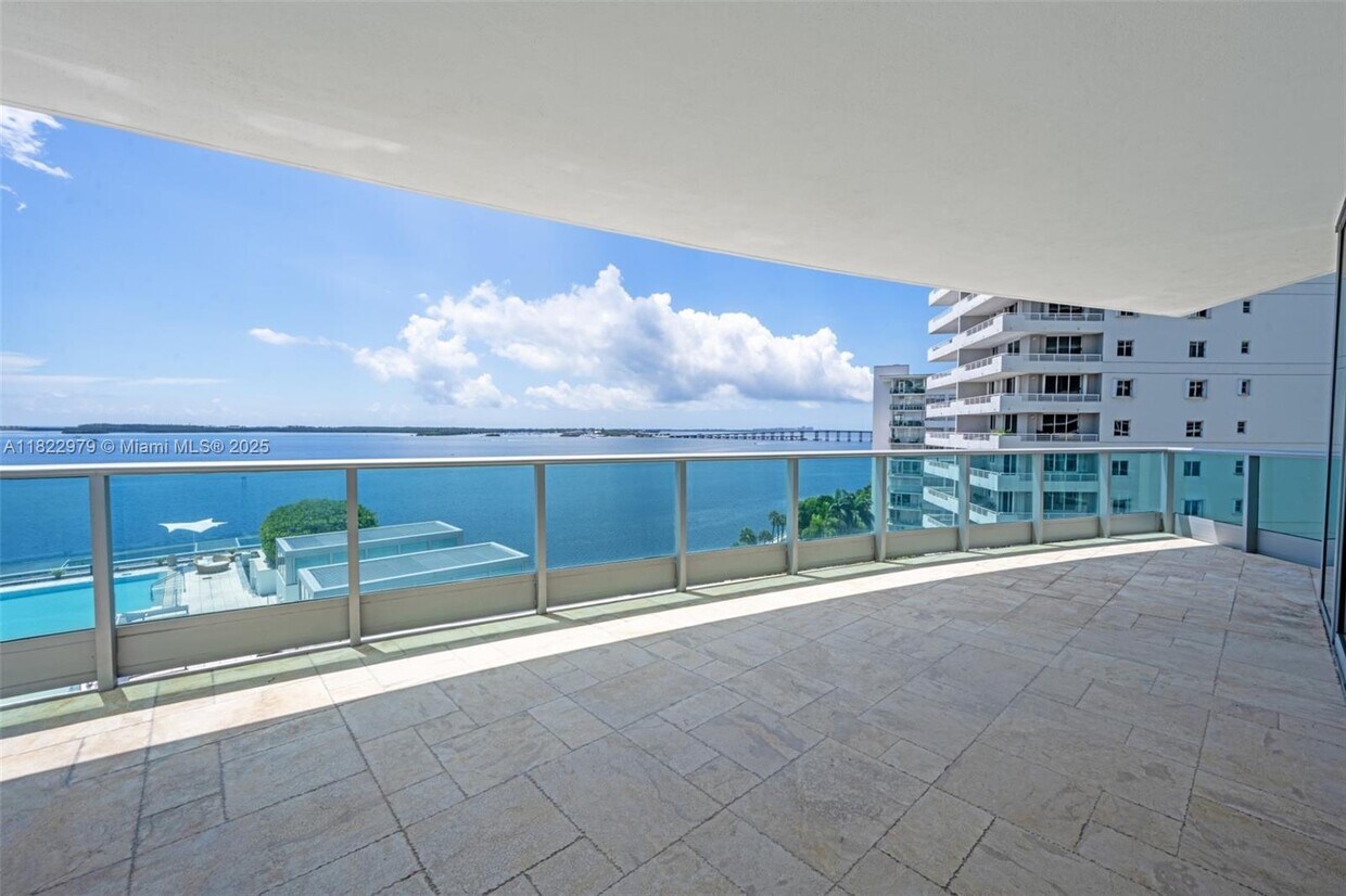 Primary Photo - 1331 Brickell Bay Dr