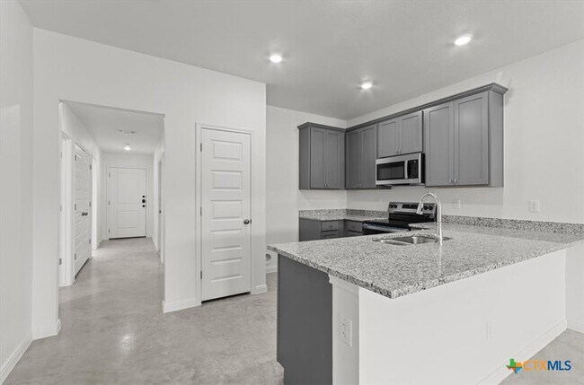 Building Photo - 911 Sevenleaf lane