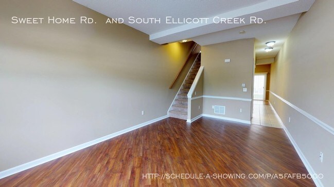 Building Photo - 2211 Sweet Home Rd