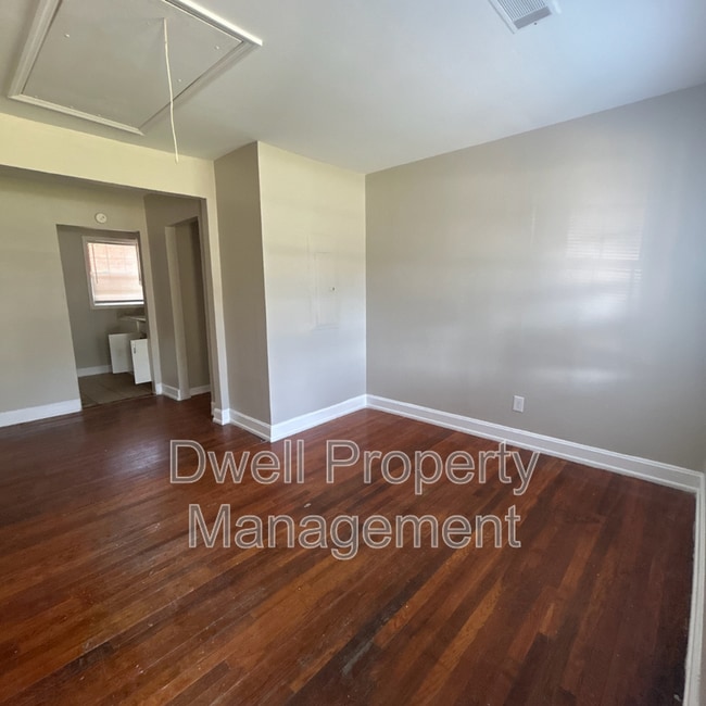 Foto del edificio - 2243 Woodward Ave