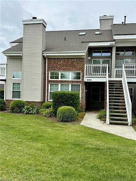 Foto del edificio - 4044 Laurel Green Cir