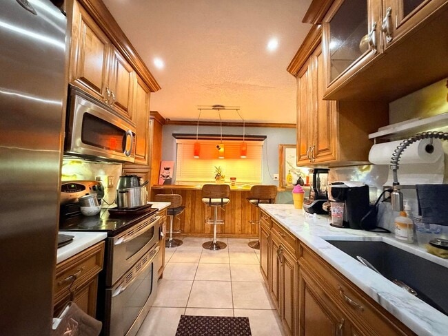 Photo - 61 NW 110th Ave (Plantation, FL) House