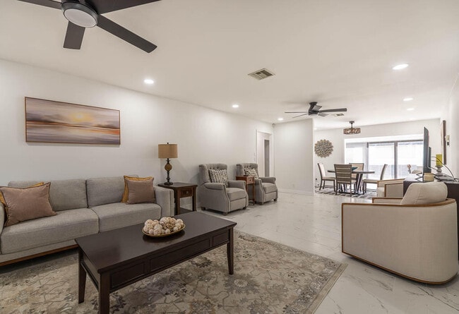 Foto del edificio - 4760 Greentree Way