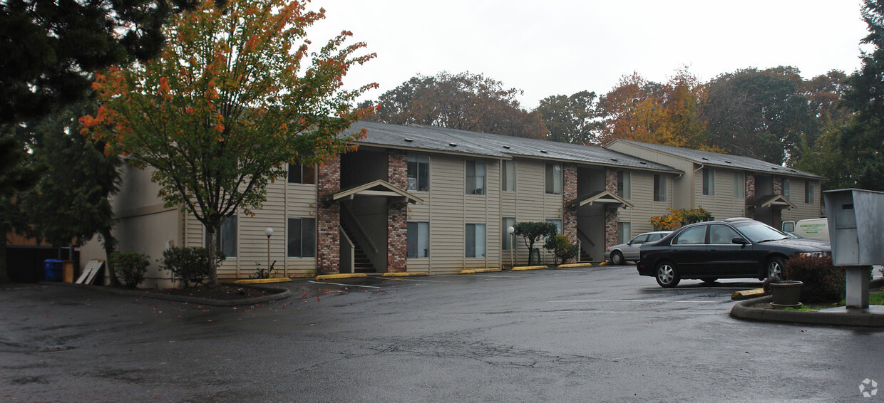 Building Photo - Park Knoll Apartments