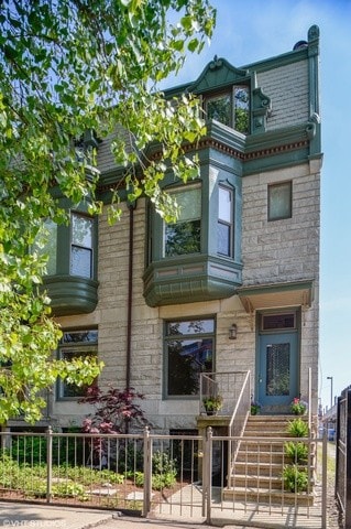 Primary Photo - 957 W Montana St