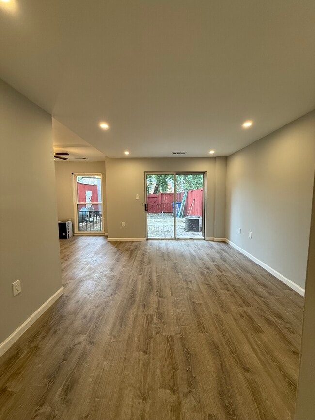 Foto del edificio - 238 Stevenson Sq