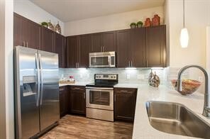 Building Photo - 2033 S Gessner Rd